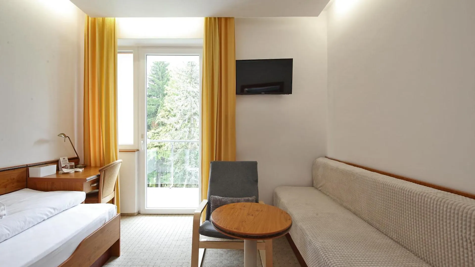 Interhotel Montana Spindleruv Mlyn Hotel